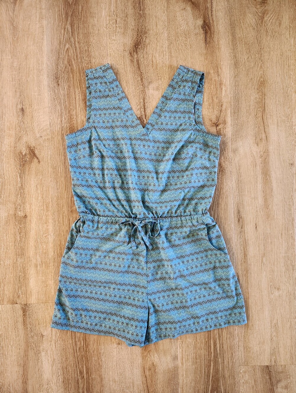 Toad & Co Blue Retro Geometric Print Crusher Liv Short Romper Size Medium